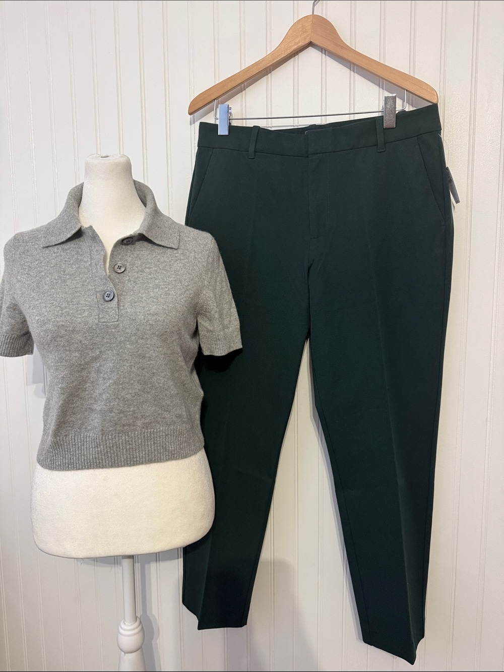 New GAP women’s Green Dress Pants